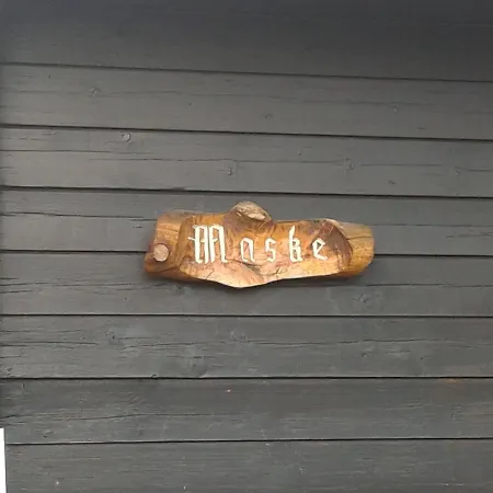 Maske ベッド・アンド・ブレックファスト